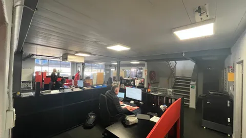 WhatsApp Image 2025-10-21 at 15.12.52 (3).